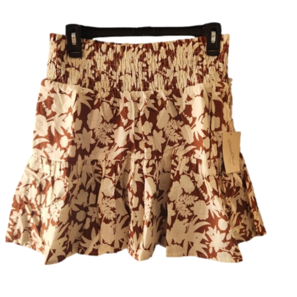Womens skirt - Picture 2 of 2